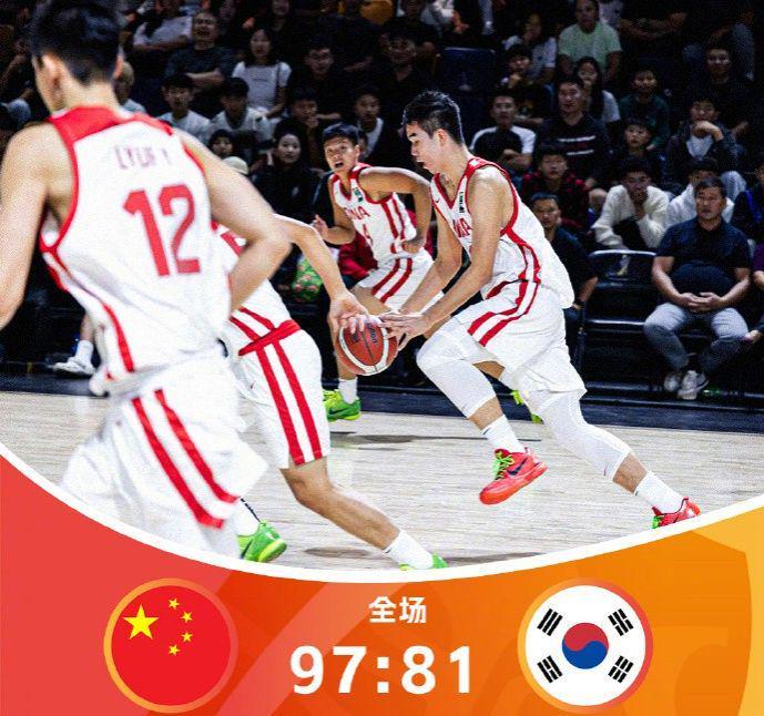 中国U16男篮小组三战全胜，净胜对手130分晋级八强